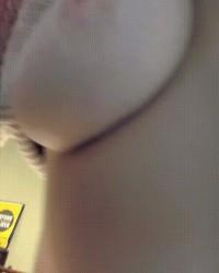 Foto bokep woman flashes big soft natural tits on webcam HD
