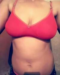 Download foto bugil Red bra with huge boobs girl nilu