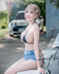Download foto xxx May Yarr Sexy Asian girl HD