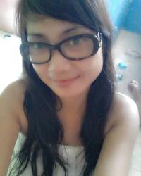 Foto bokep indah Sexy Indo Girl With Glasses Show Her Sexy Body HD