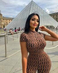 Download foto sex Sexy Arab Model with Big Ass & Big Tits