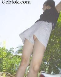 Lihat foto bokep Thailand Asian Show My Pussy Outdoor 016. 2020