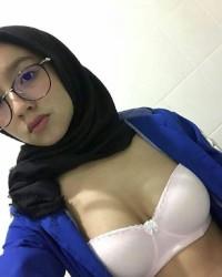 Foto seks indah Hijab cantik foto bugil buat pacar. terbaru