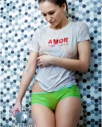 Foto sex indah Milena wet tshirt and transparent panties 2020
