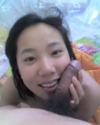 Lihat foto bokep Chinese students younger sister At an early age is injective HD